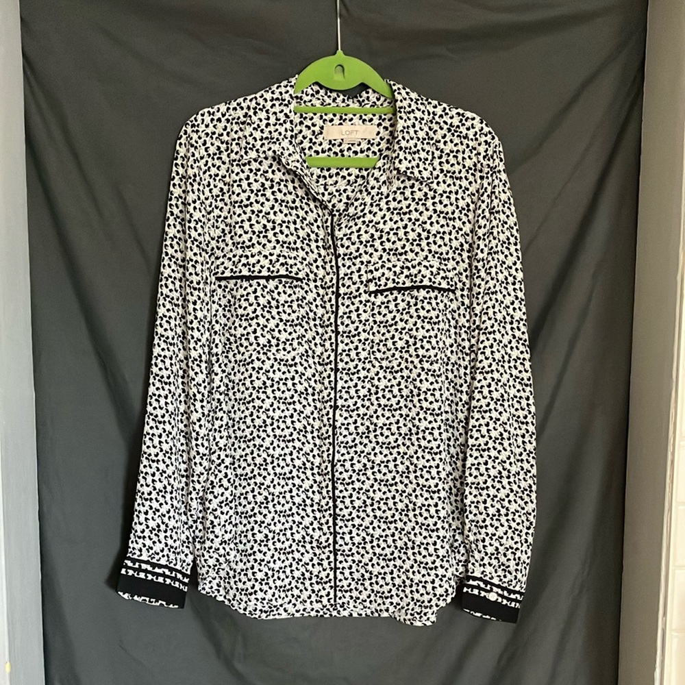 LOFT Black and White Button Down Shirt